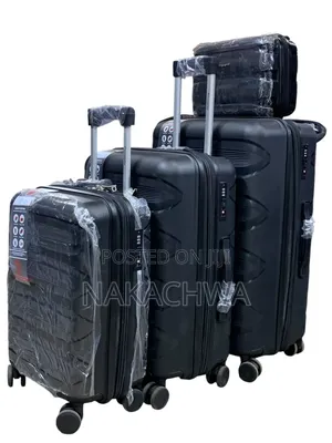 Agood Set of Suit Case of 4 Pieces