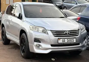 Toyota Vanguard 2008 Silver