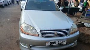 Toyota Mark II 2004 Silver