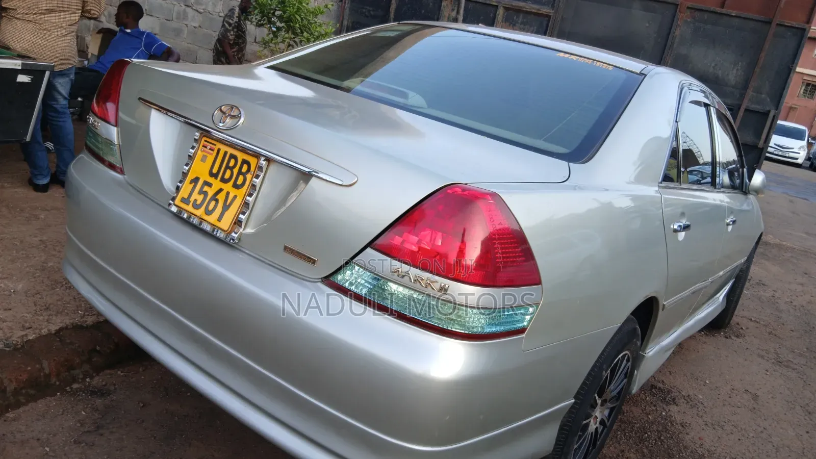 Toyota Mark II 2004 Silver