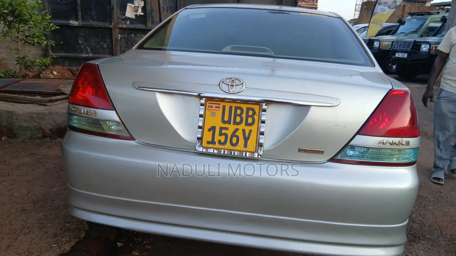 Toyota Mark II 2004 Silver