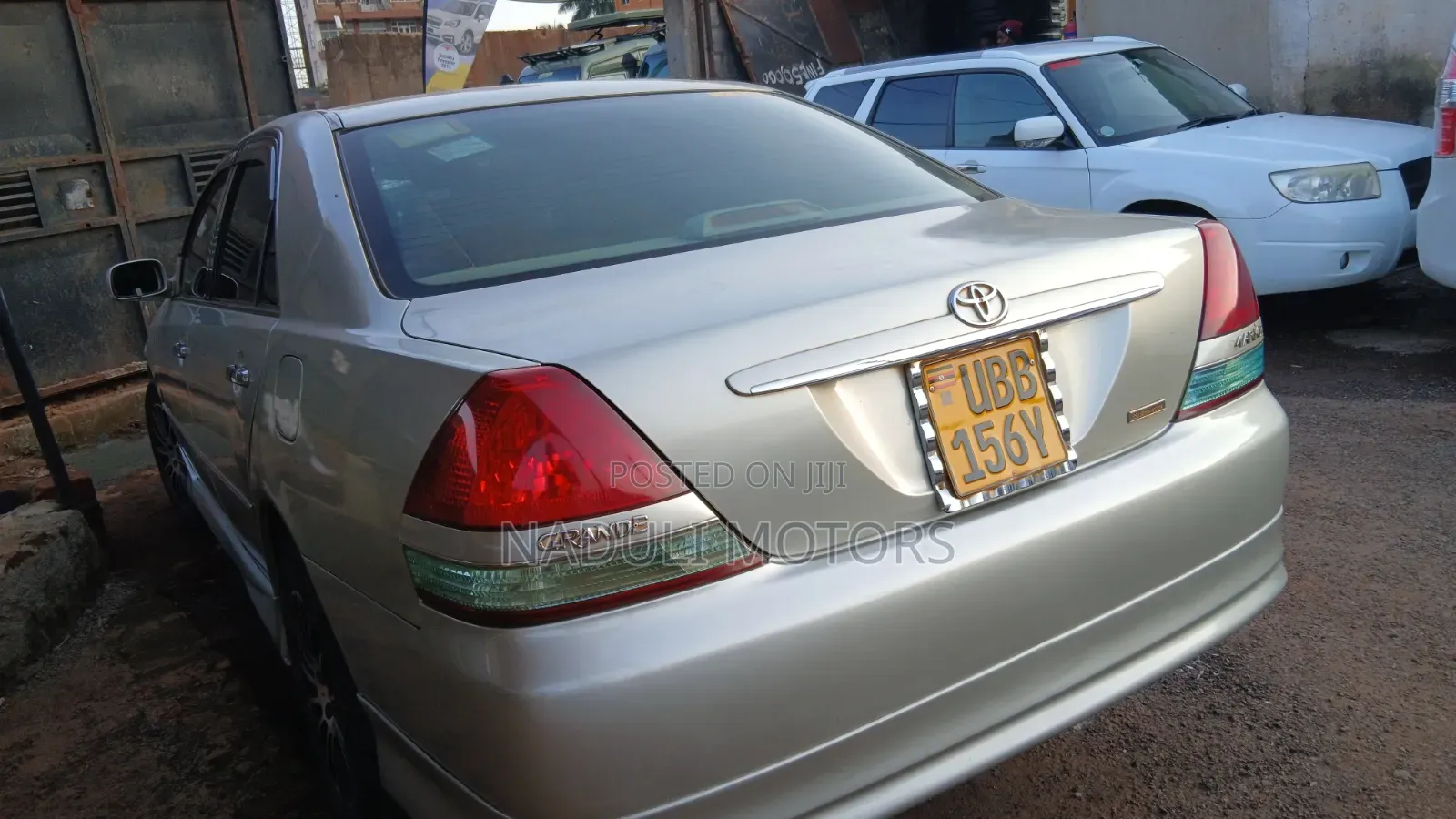 Toyota Mark II 2004 Silver