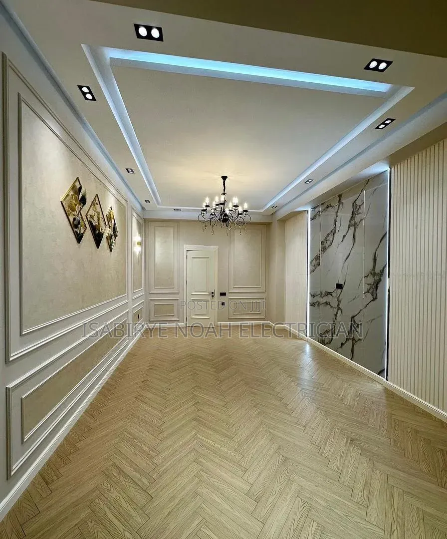 Moulding Building