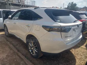 Toyota Harrier 2.0 2017 White