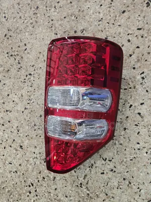 Taillamp Toyota Noah 2010 - 2014 ( Used Japan)