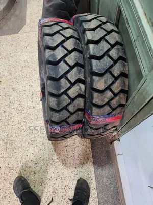 8.25-15 Rocbuster Tube Type Tyres