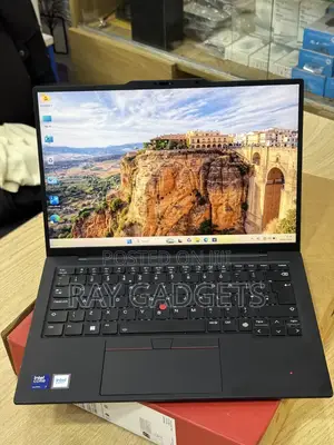 New Laptop Lenovo ThinkPad X1 Carbon 16GB Intel Core Ultra 5 SSD 512GB