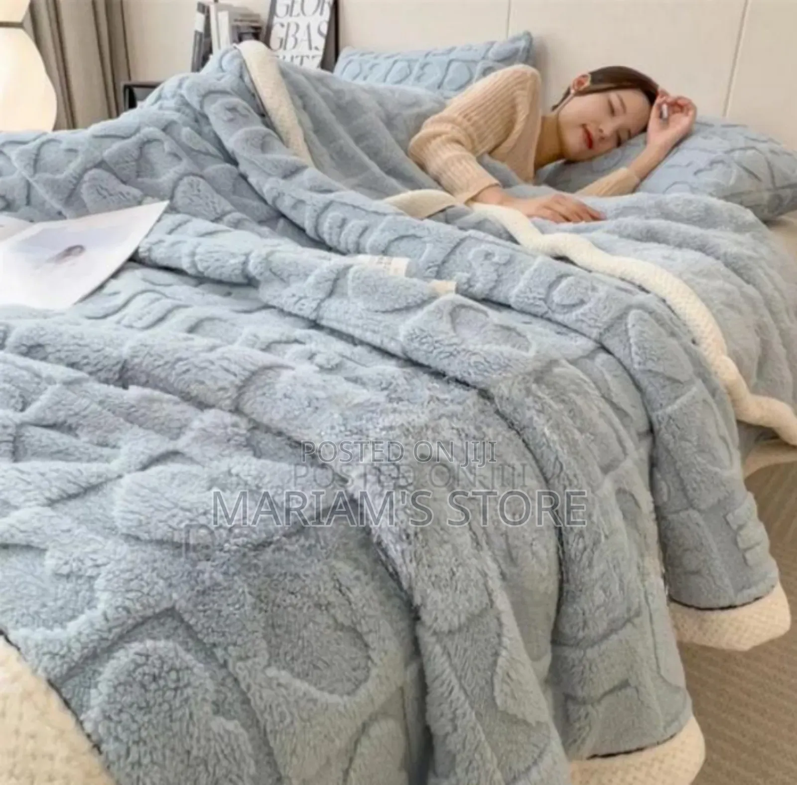 Luxury Sherpa Fleece Blankets in Multi Color