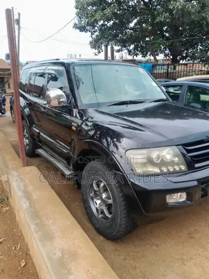 Mitsubishi Pajero 2004 Black