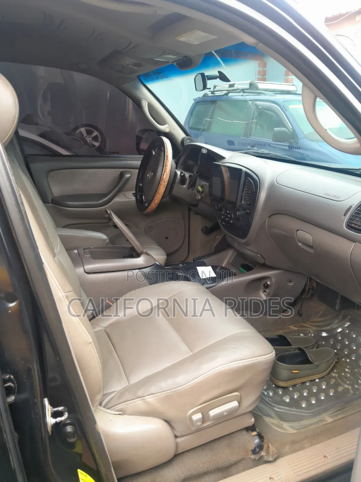 Toyota Sequoia 2004 Black