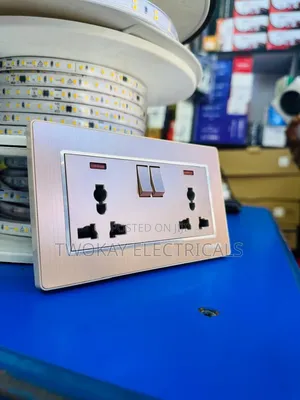 Gold Double Socket