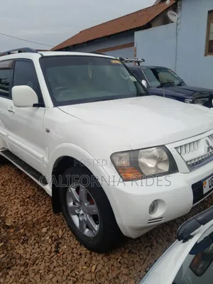 Mitsubishi Pajero 2004 White