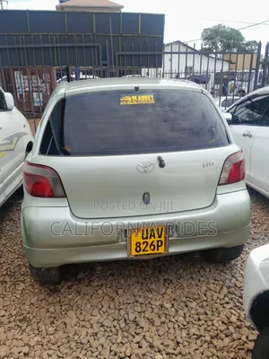 Toyota Vitz 2003 Green