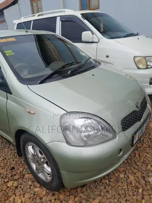 Toyota Vitz 2003 Green