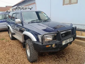 Toyota Hilux Surf 1999 Blue