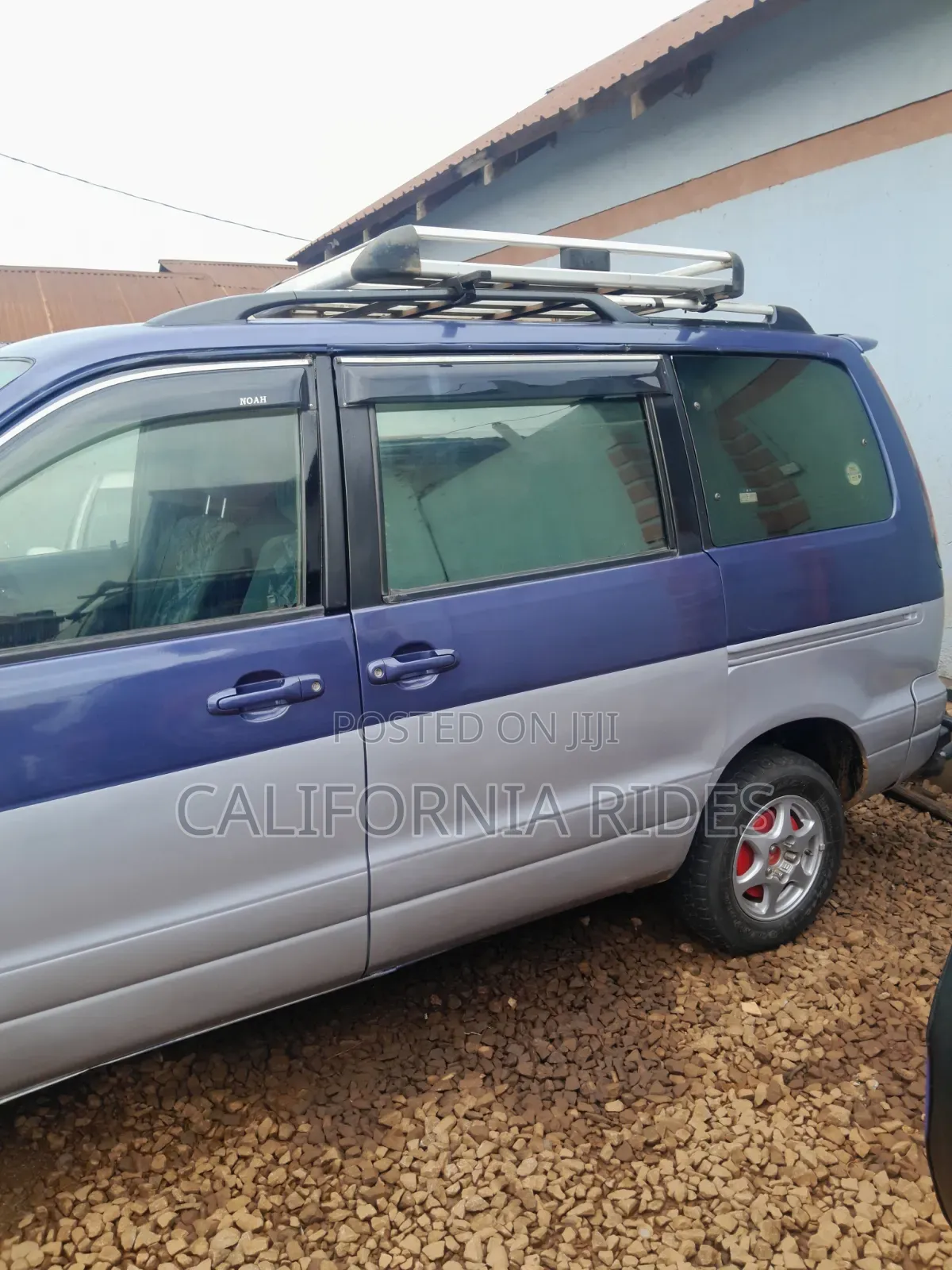 Toyota Noah 2003 Blue