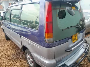 Toyota Noah 2003 Blue