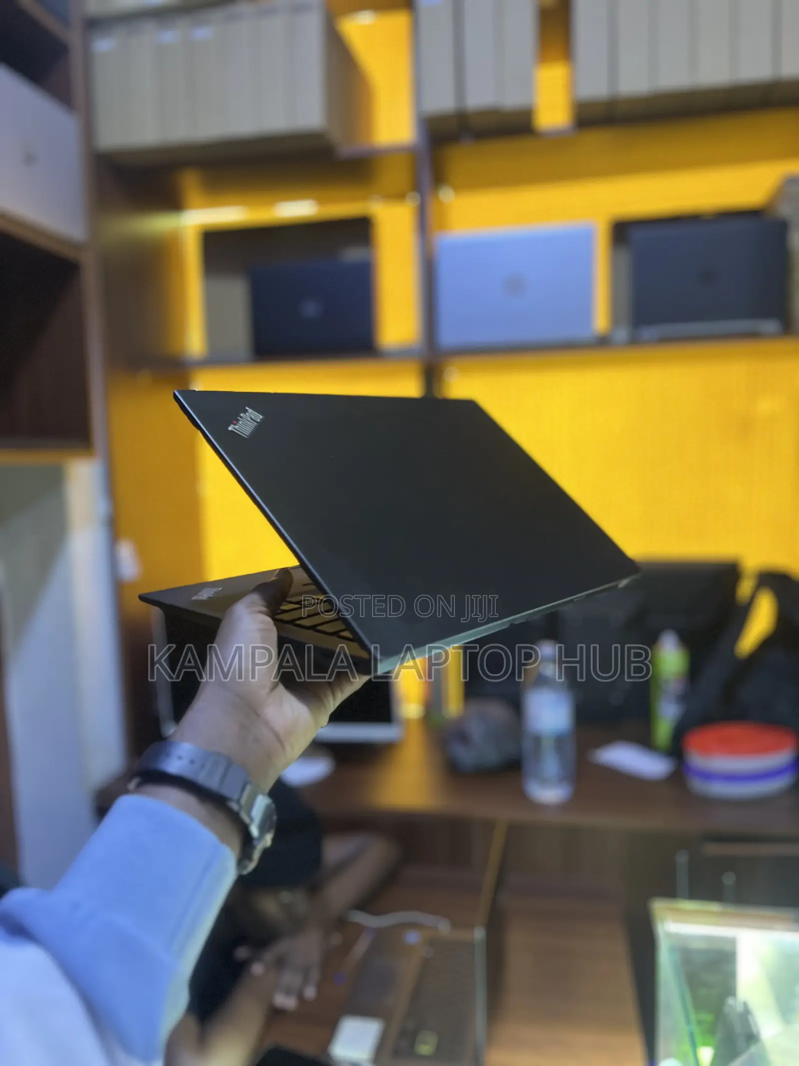 New Laptop Lenovo ThinkPad T490s 8GB Intel Core i5 SSD 256GB