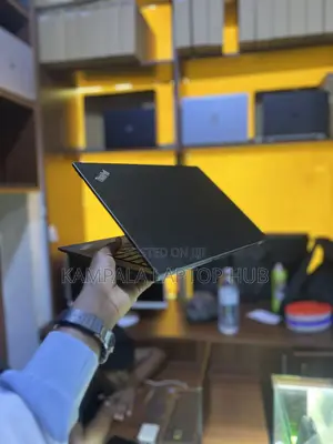 New Laptop Lenovo ThinkPad T490s 8GB Intel Core i5 SSD 256GB