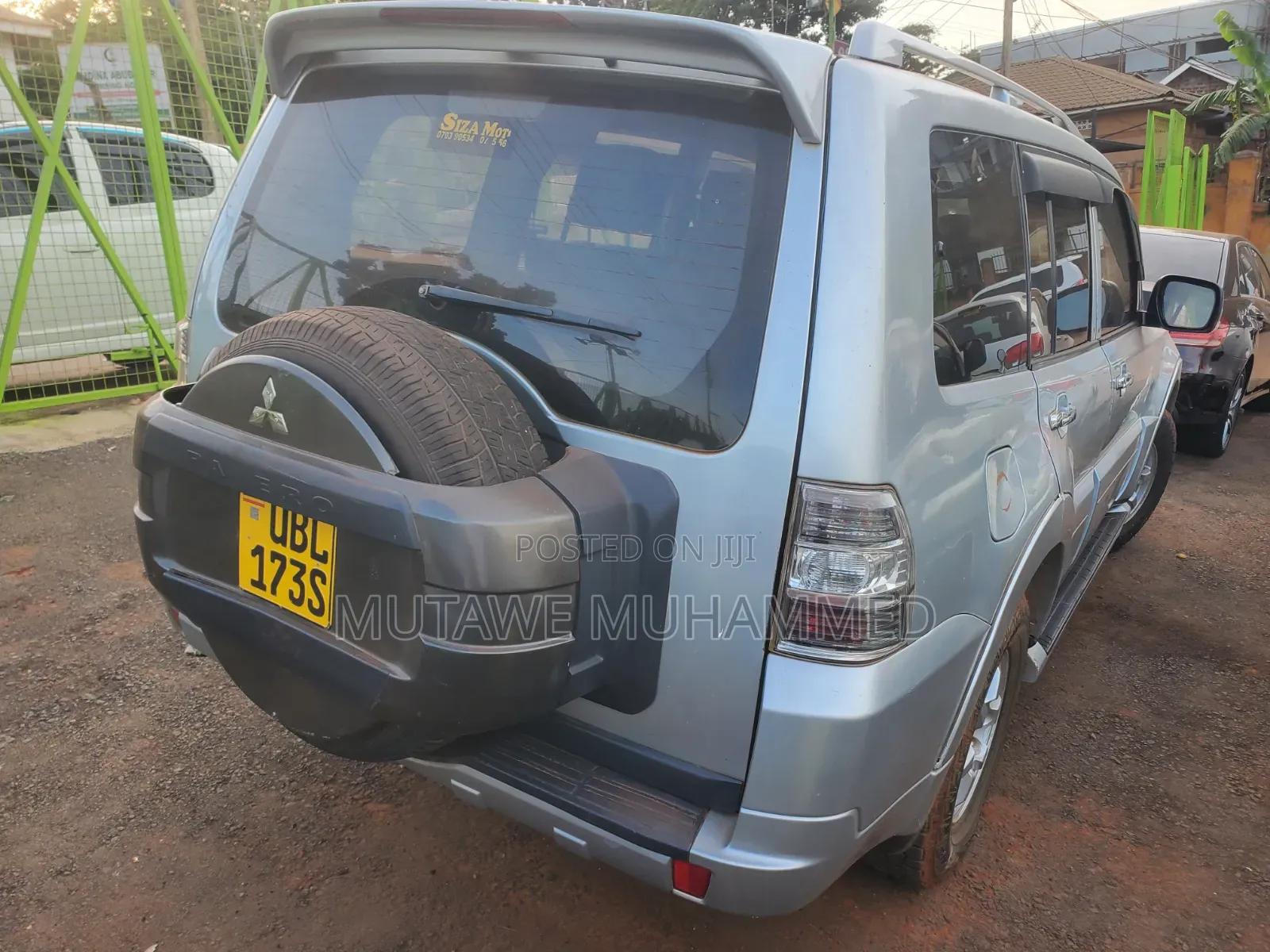 Mitsubishi Pajero 2011 Silver