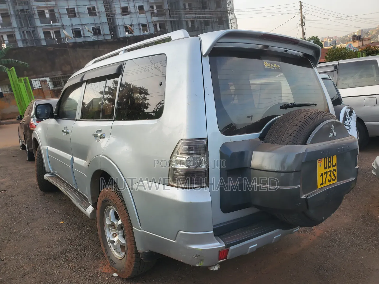 Mitsubishi Pajero 2011 Silver