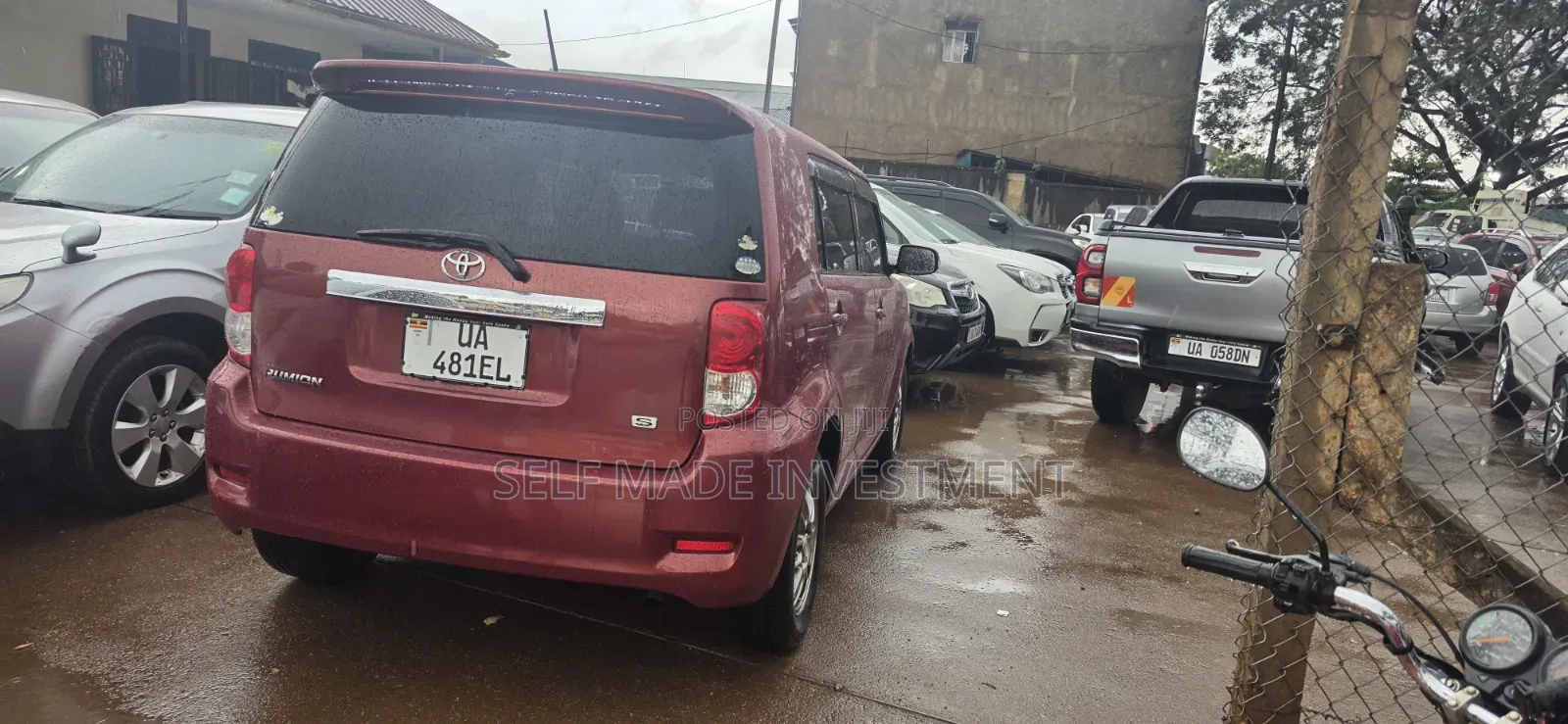 Toyota Corolla Rumion 2011 Brown