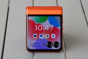 Motorola Razr 50 256 GB Orange