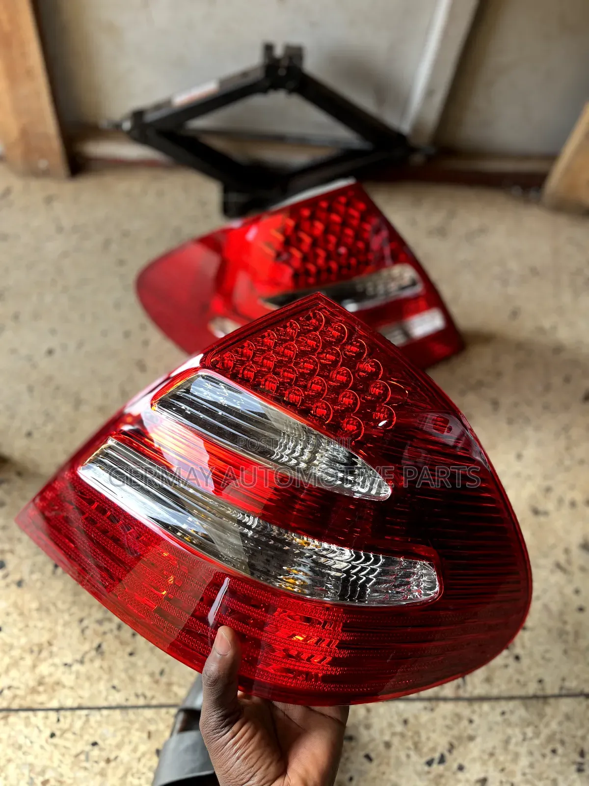 Tail Lights for Mercedes Benz E Class W211 E200 2000-2009