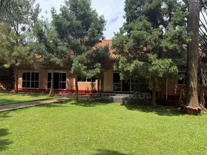 Partitioned Office House – Mengo at 1.25bn