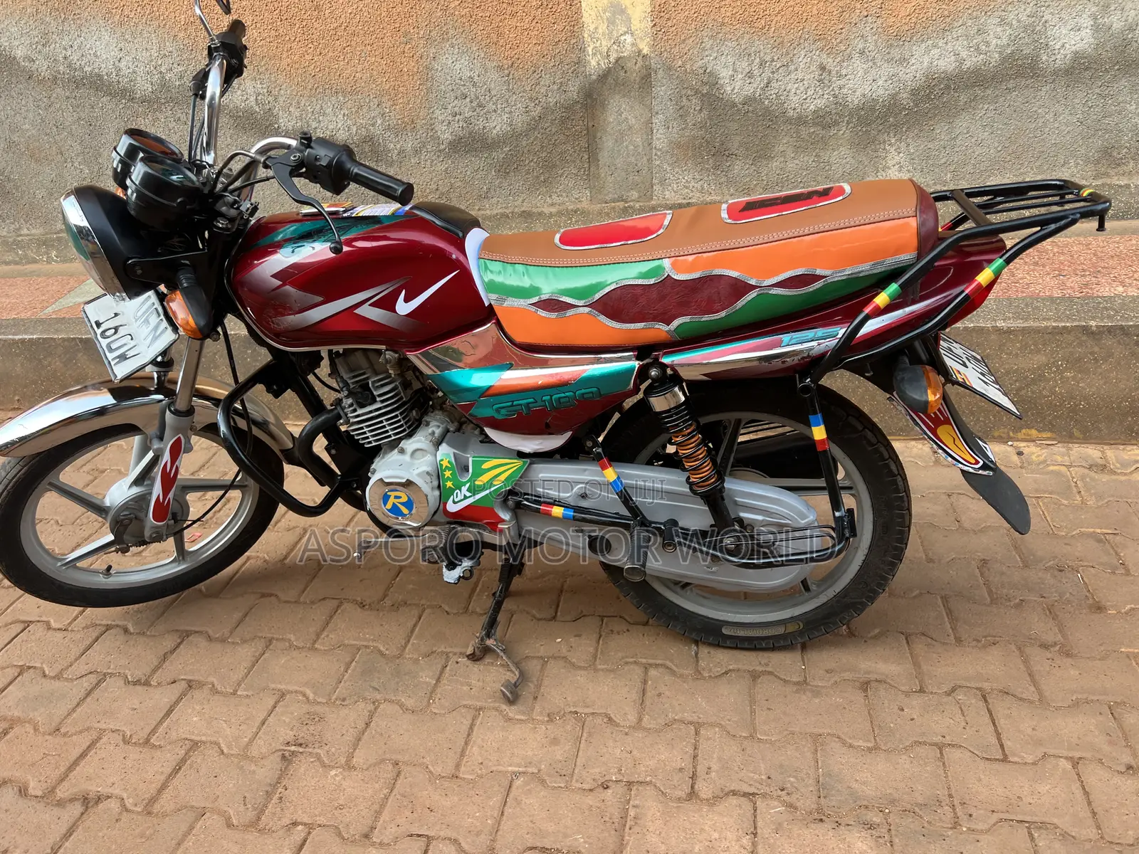 Bajaj CT 125X 2023 Red