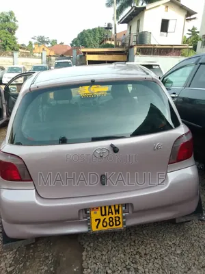 Toyota Vitz 2002 Pink