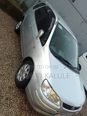 Toyota Corolla Spacio 2000 Silver