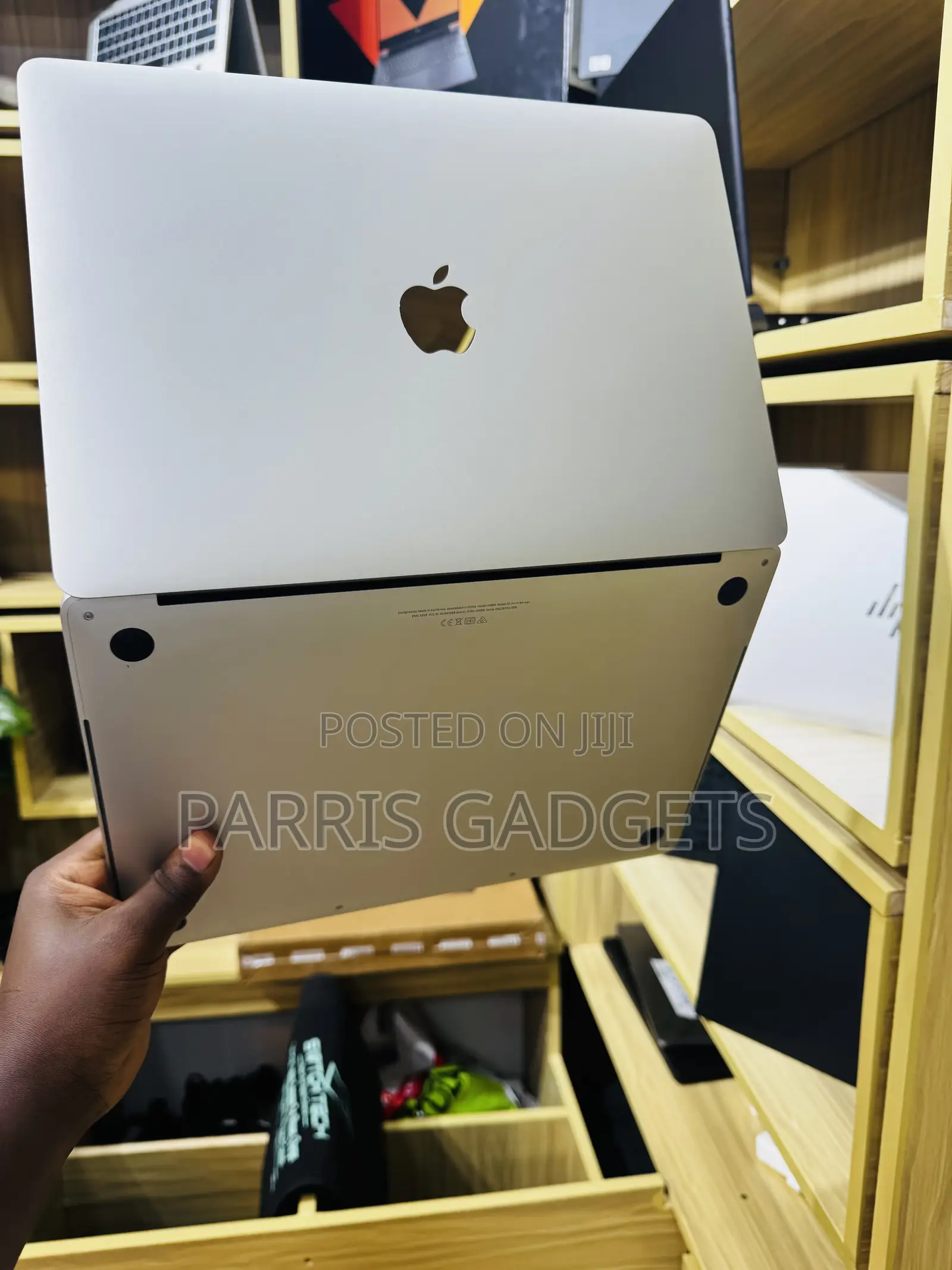 Laptop Apple MacBook Pro 16GB Intel Core i7 SSD 512GB
