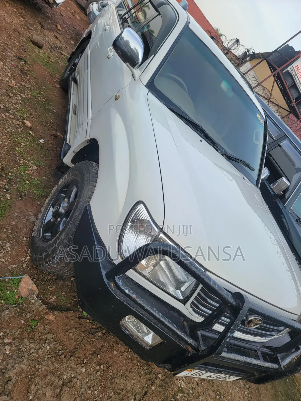 Toyota Land Cruiser 2009 White