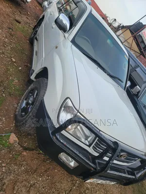 Toyota Land Cruiser 2009 White