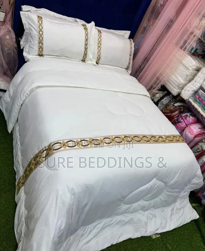 White 6 Pieces Spanish Duvet