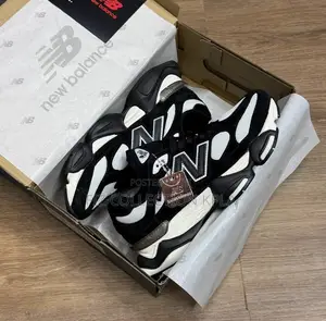 Newbalance 9060 Panda Motion