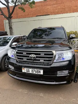 Landcruiser V8 Available for Hire