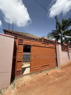 2bdrm House in Kabumma, Central Division for sale