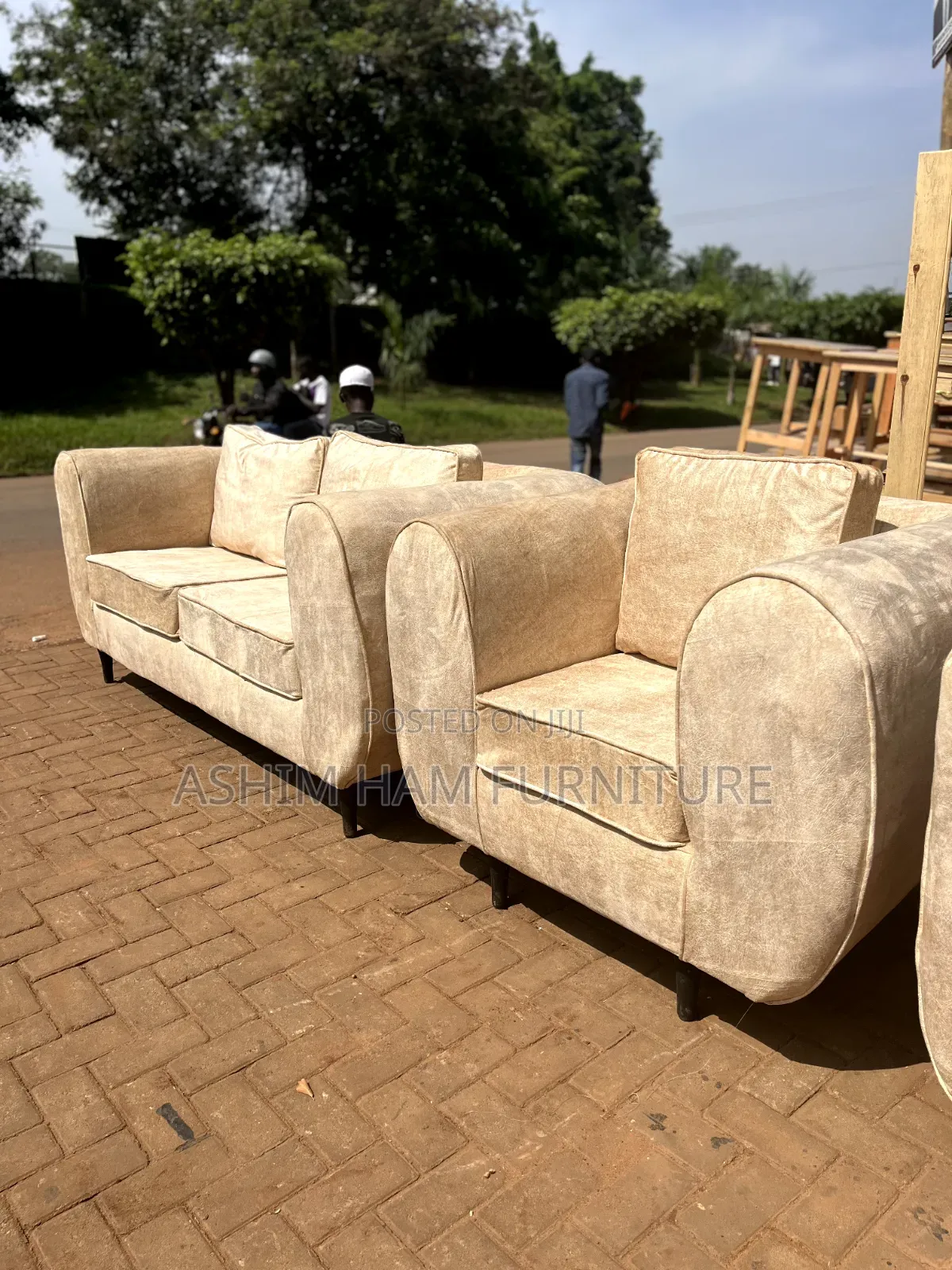 Luxury 3 Seaters Sofa Set ,Valvet