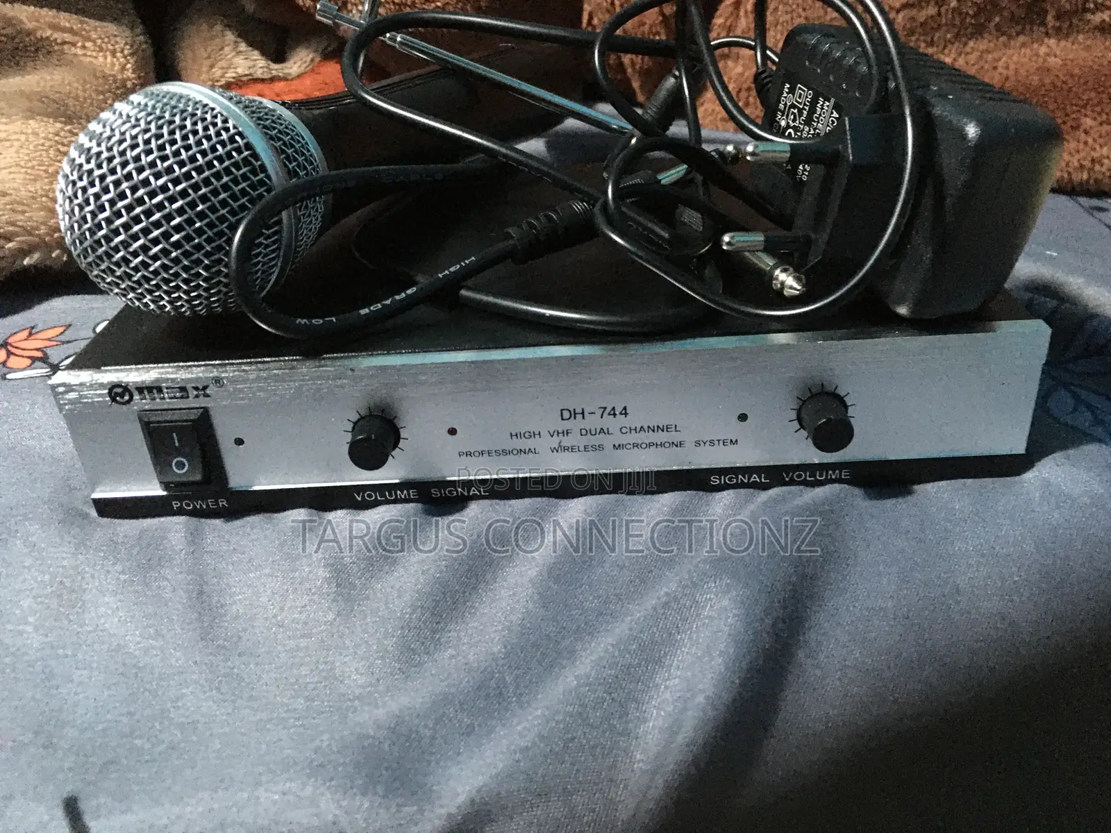 Microphone