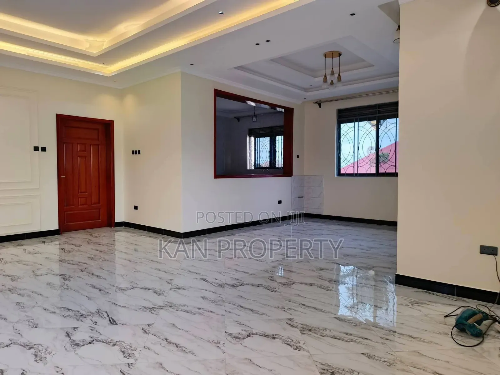 5bdrm Duplex in Bugolobi, Central Division for rent