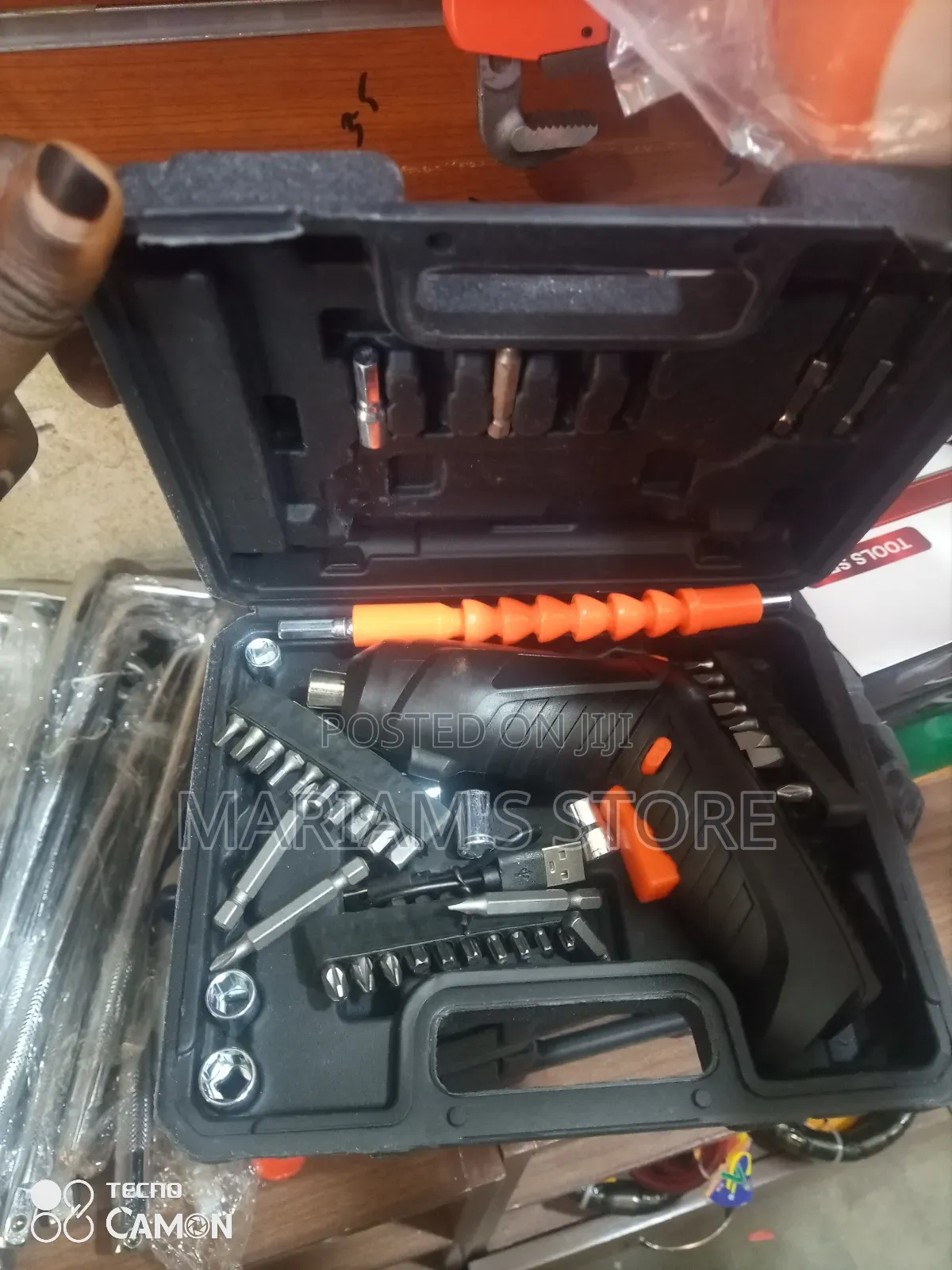 Portable Cordless Electric Screwdriver Set