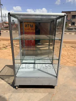 2ft Glass Showcase