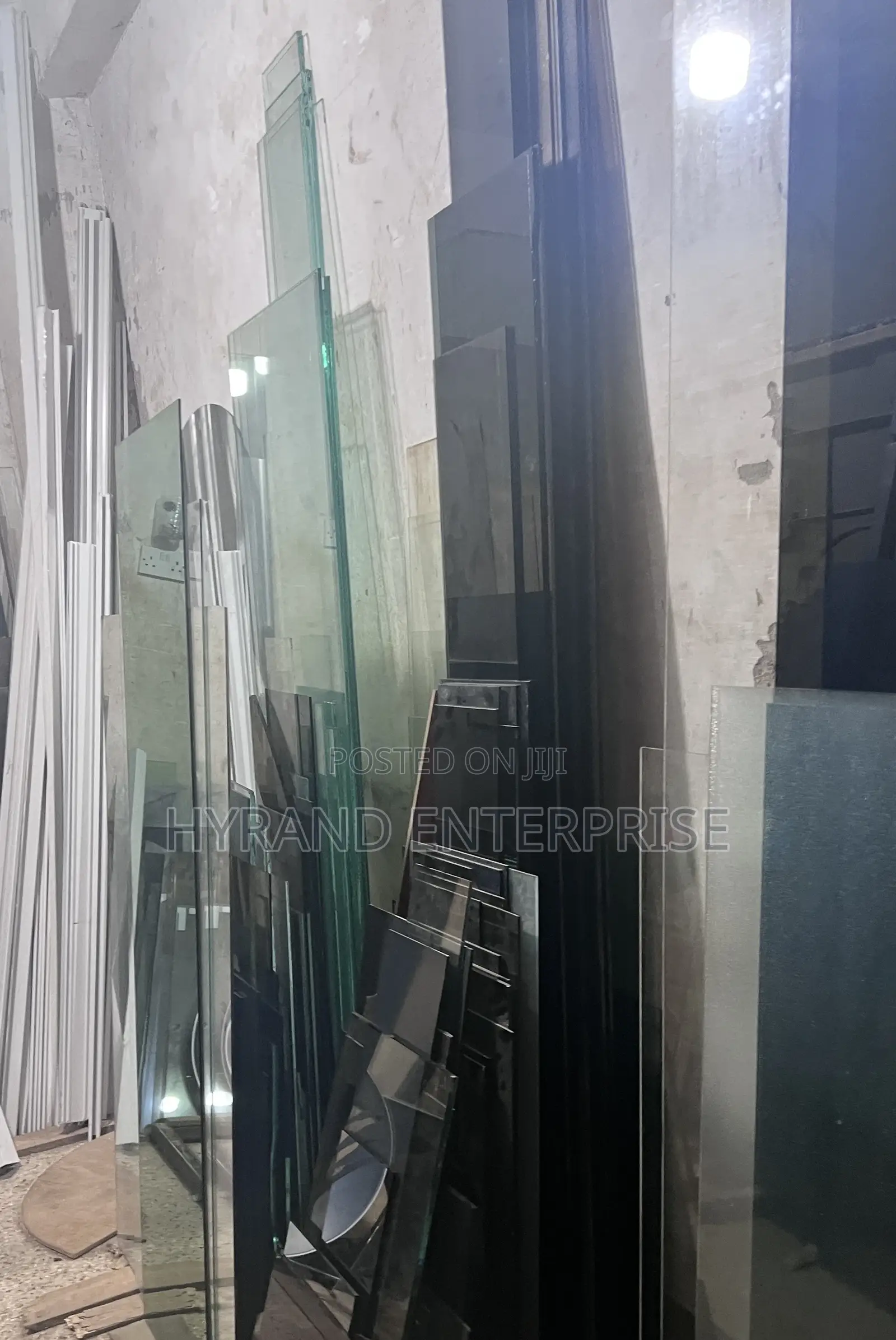 Window Glasses and Customized Mirrors