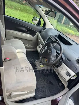 Toyota Passo Sette 2009 Burgundy