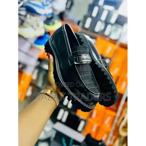 Dr Martens Premium Black Chunky