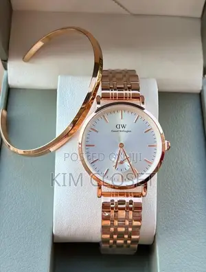 Rose Gold With a Bracelet