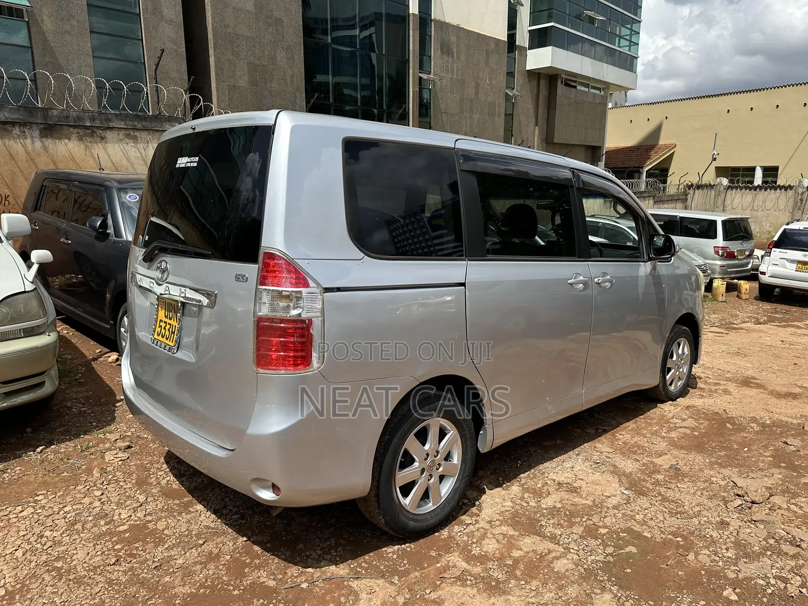 Toyota Noah 2008 Silver