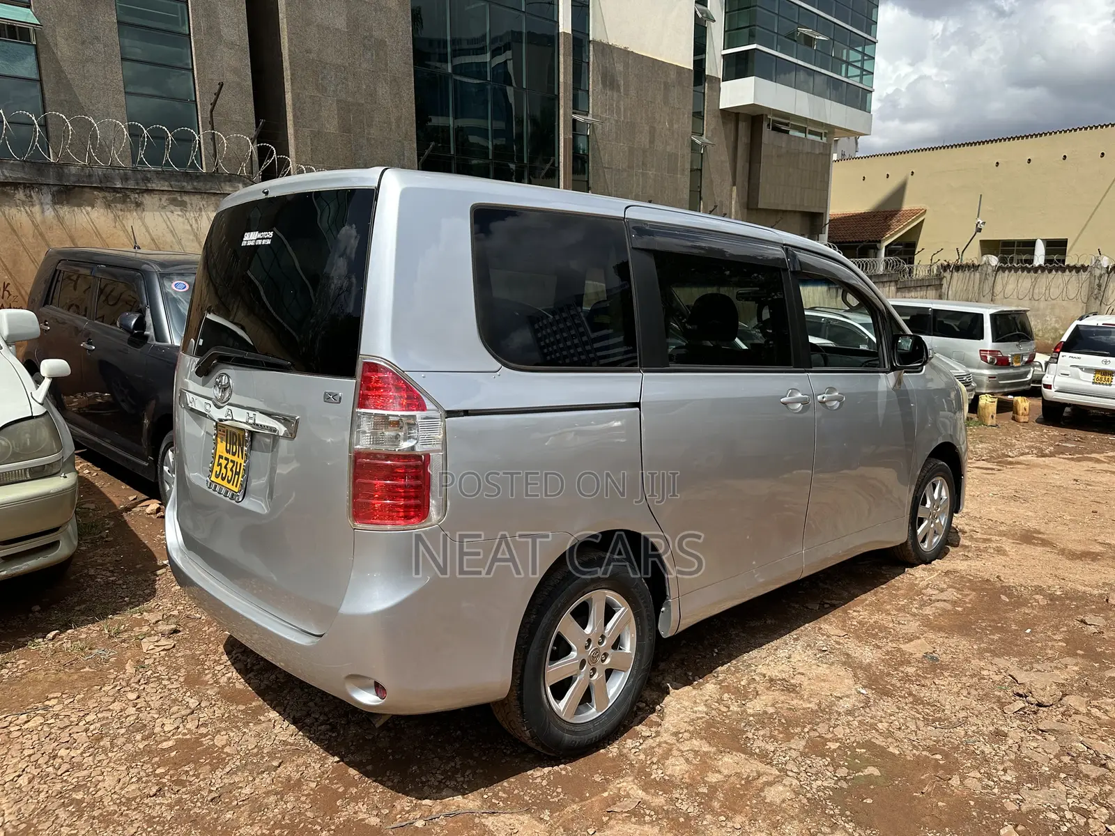 Toyota Noah 2008 Silver